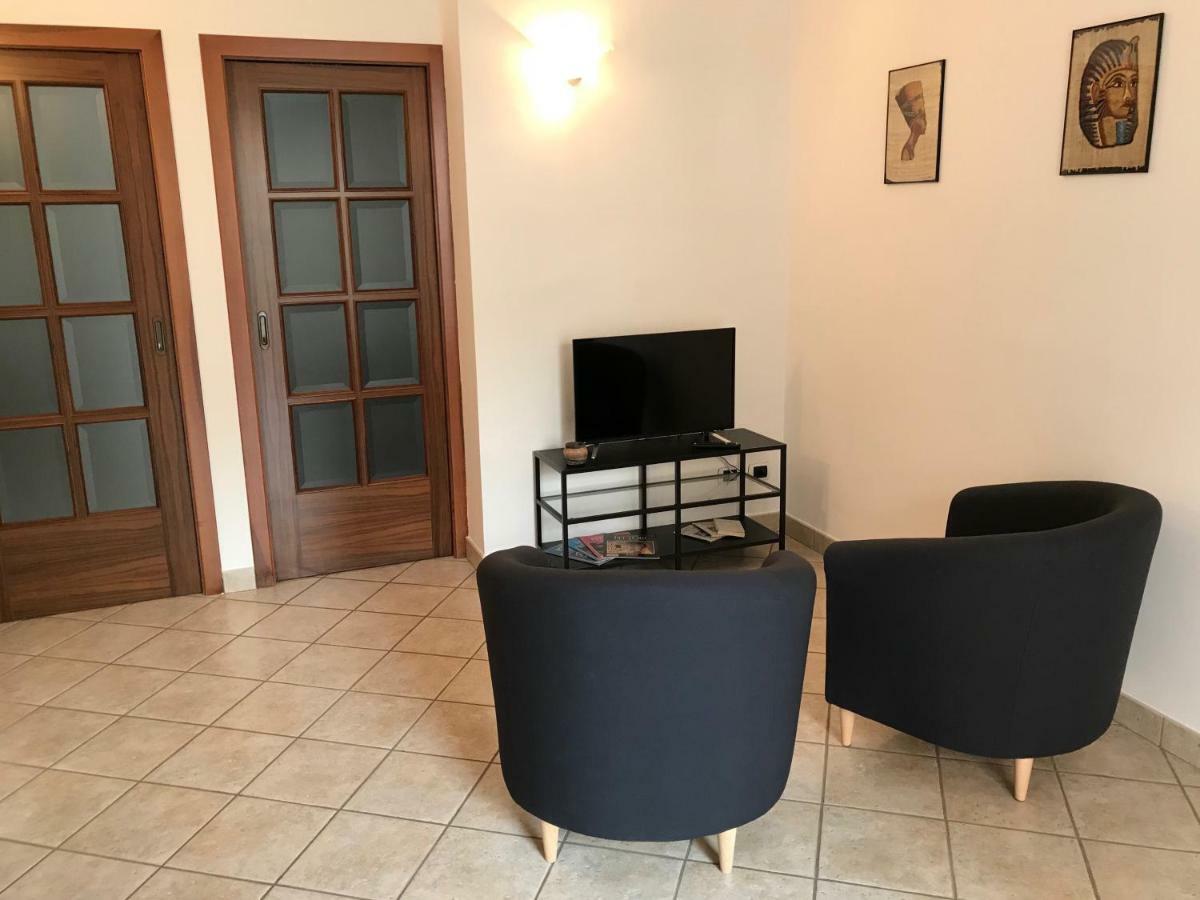 Delizioso Appartamento In Zona Centrale Formia Exterior photo